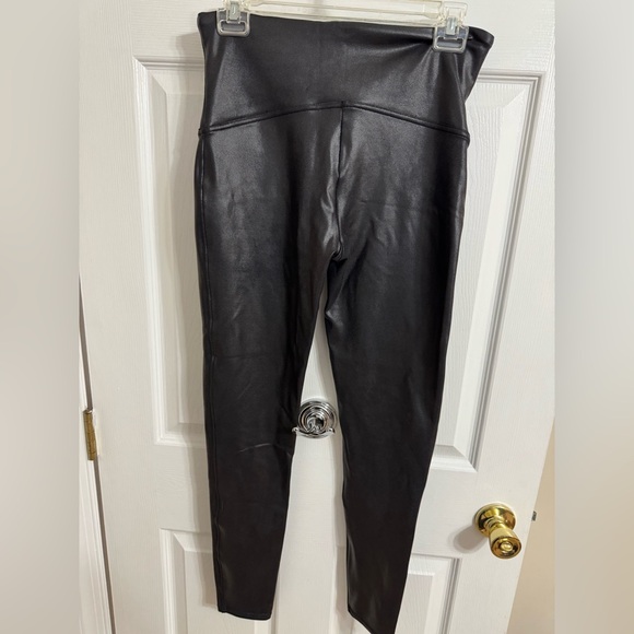 ATHLETA All Over Gleam Black Leggings Faux Leather Size M - Picture 5 of 11